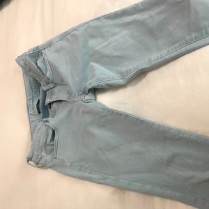 American Eagle Light Wash Skinny Jeans